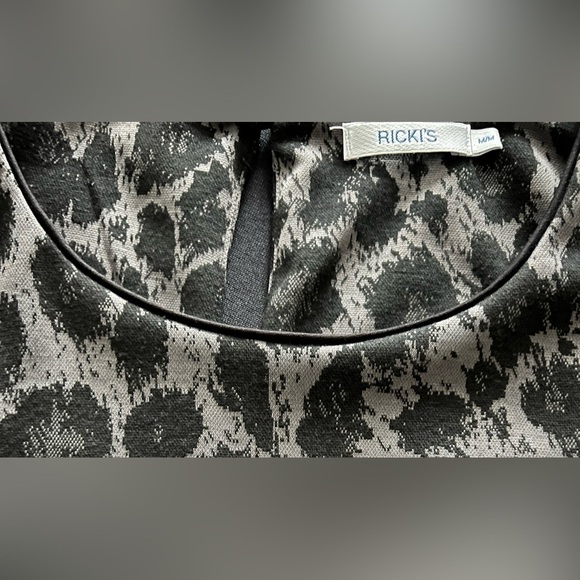 Ricki’s Sleeveless Leopard Print Top - Picture 5 of 5